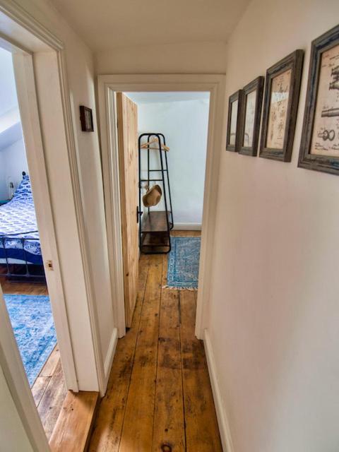 Knocker Cottage Is A 3 Bedroom Made Up Of 1 Double Bedroom And 2 Small Double Bedrooms In Small Village 10 Min To Beaches Camborne Exterior foto